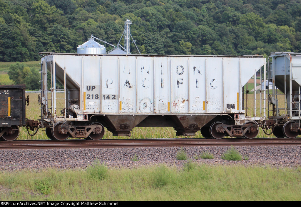 Union Pacific 2 Bay Covered Hopper